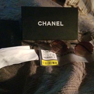 CHANEL ROUND PEARL SUNGLASSES
